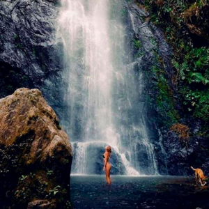 Excursión corta y gran cascada Valle del Cocora