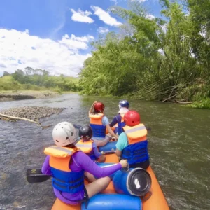 Canotaje o Rafting en el rio la vieja eje cafetero
